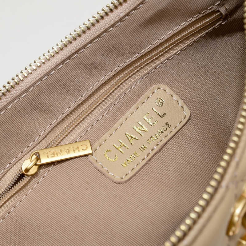 Ch**el hobo bags
